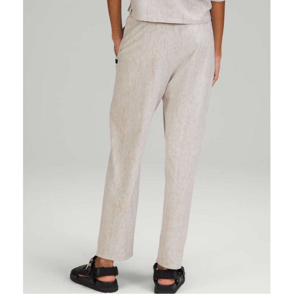 Lululemon Lab Relaxed Jogger Jacquard
Mosaic Mirage Jacquard RARE 6 - Picture 2 of 16